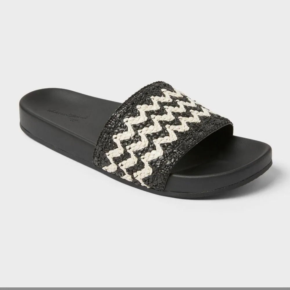 Size 5- Women's Chloe Raffia Footbed Slide Sandals - Universal Threads NWT